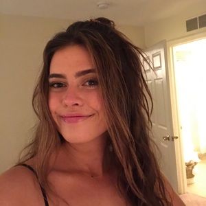 Meet your Posher, Claire